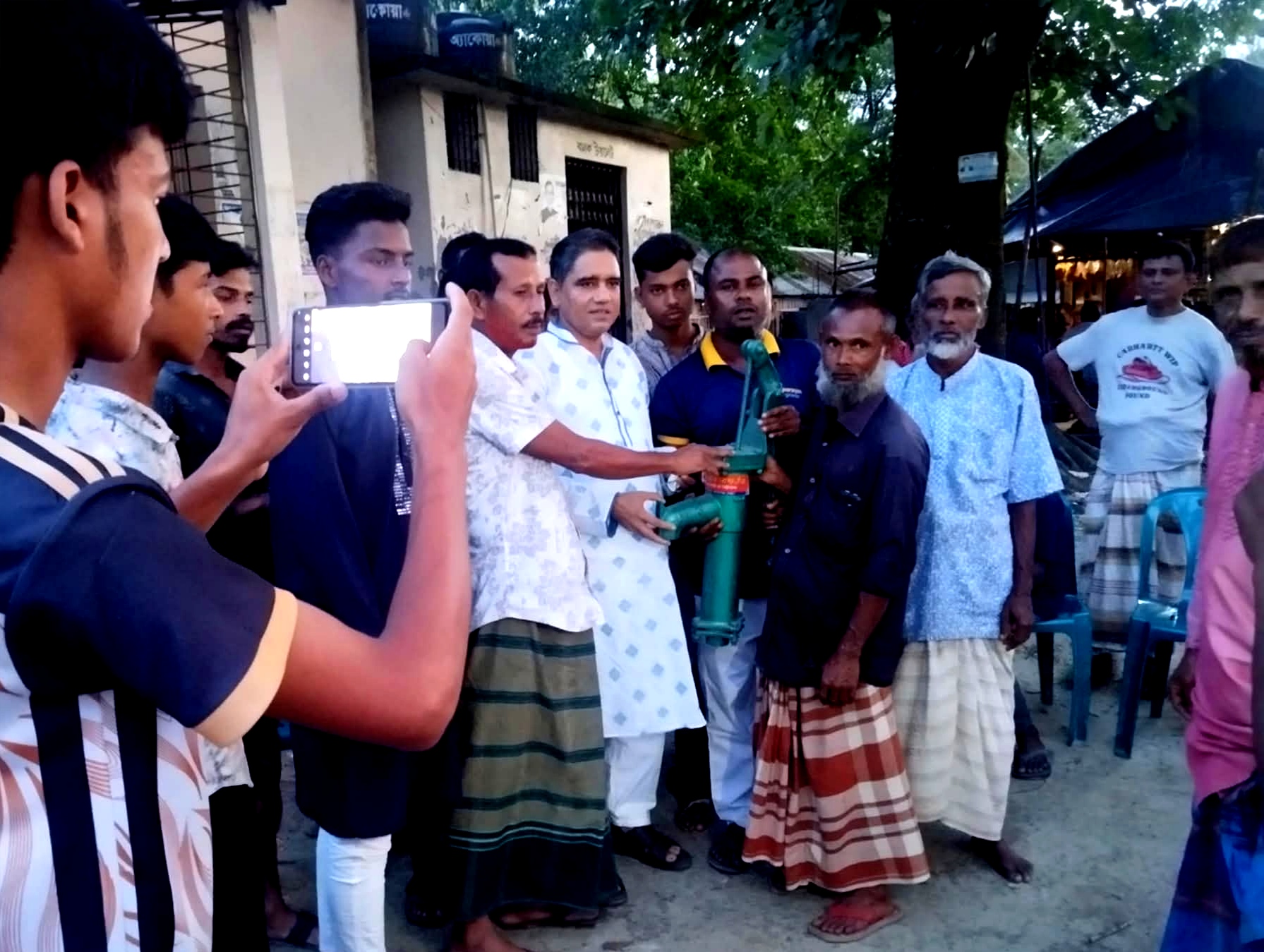 তারেক রহমানের ৩১ দফা বাস্তবায়নে শ্রীবরদীর কাকিলাকুড়া গড়খোলা বাজারে তৃণমূলের নেতাকর্মীর সাথে পিপি এডভোকেট এরশাদ আলম জর্জের মতবিনিময়